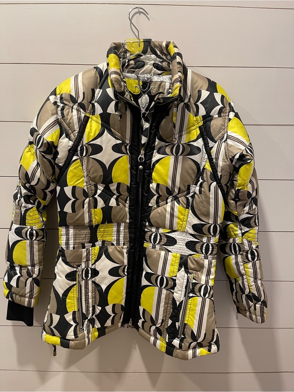 Obermeyer Vintage Womens Geometric Puffer Jacket - Yellow, Black & White Size 8